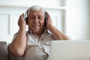 the-benefits-of-music-for-the-elderly