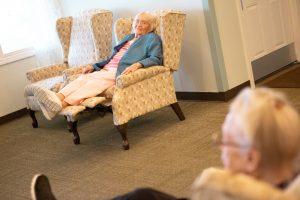 how-to-keep-elderly-warm